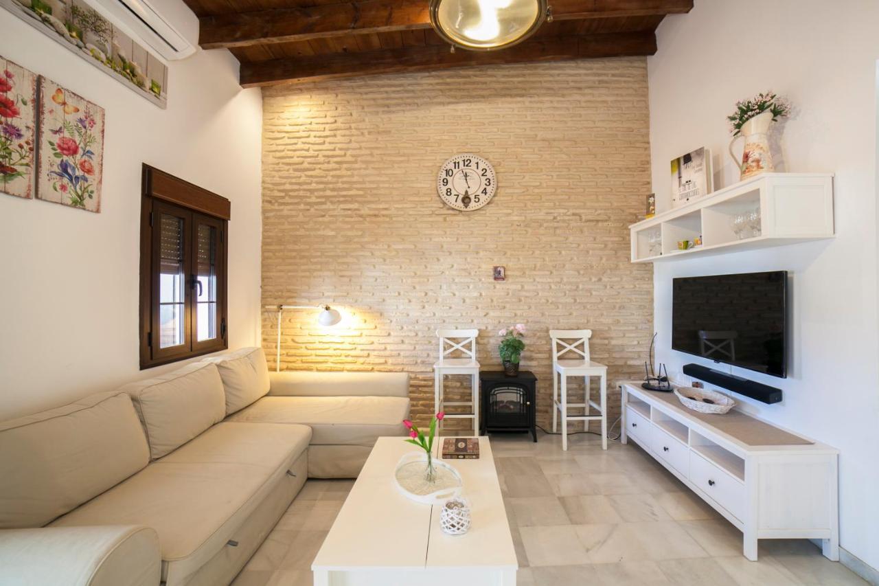 Alohamundi Castilla II Seville Luaran gambar